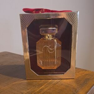 VS Bombshell Soirée Perfume